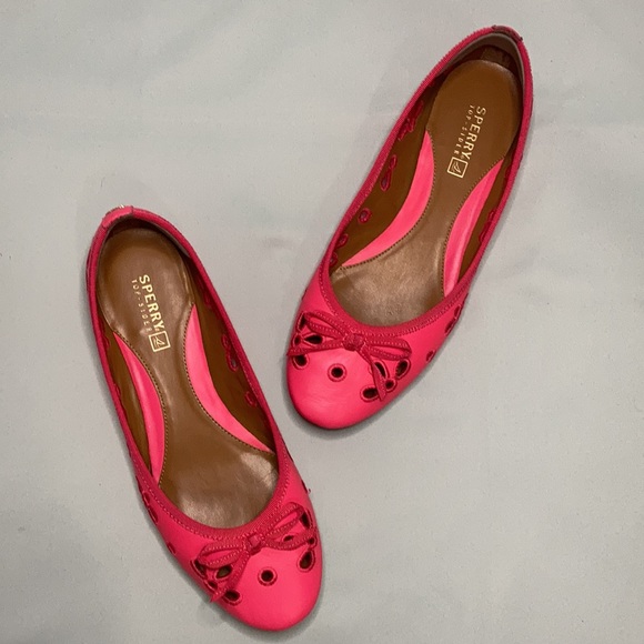Sperry Flats, not your classic Top-Sider - Picture 4 of 4